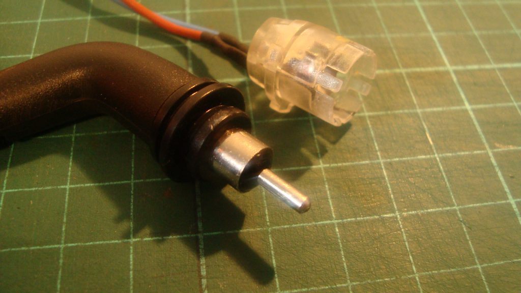Replace socket for older GHD 4.2 modles